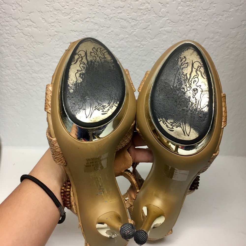 Bolaro Heels/Platform - Picture 4 of 7